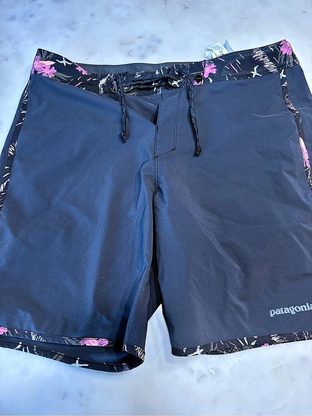 Patagonia Wavefarer Boardshorts Floral Blue & Pink Waist 32